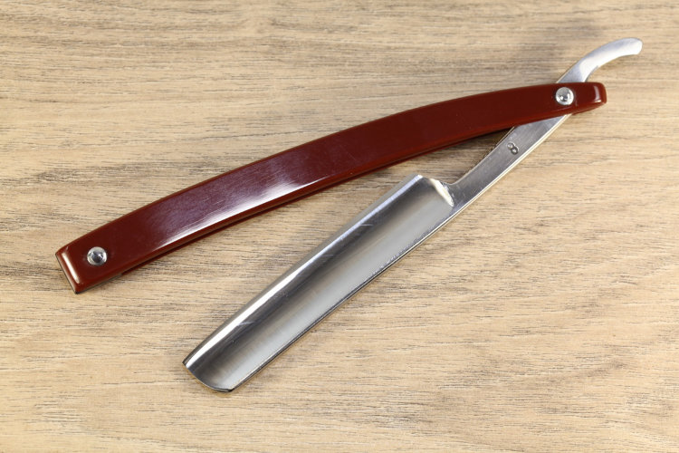 Самый острый нож для бритья